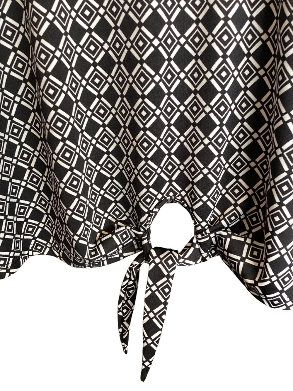 Kim Rogers Black & White Geometric Tie-Front Top - Picture 7 of 9